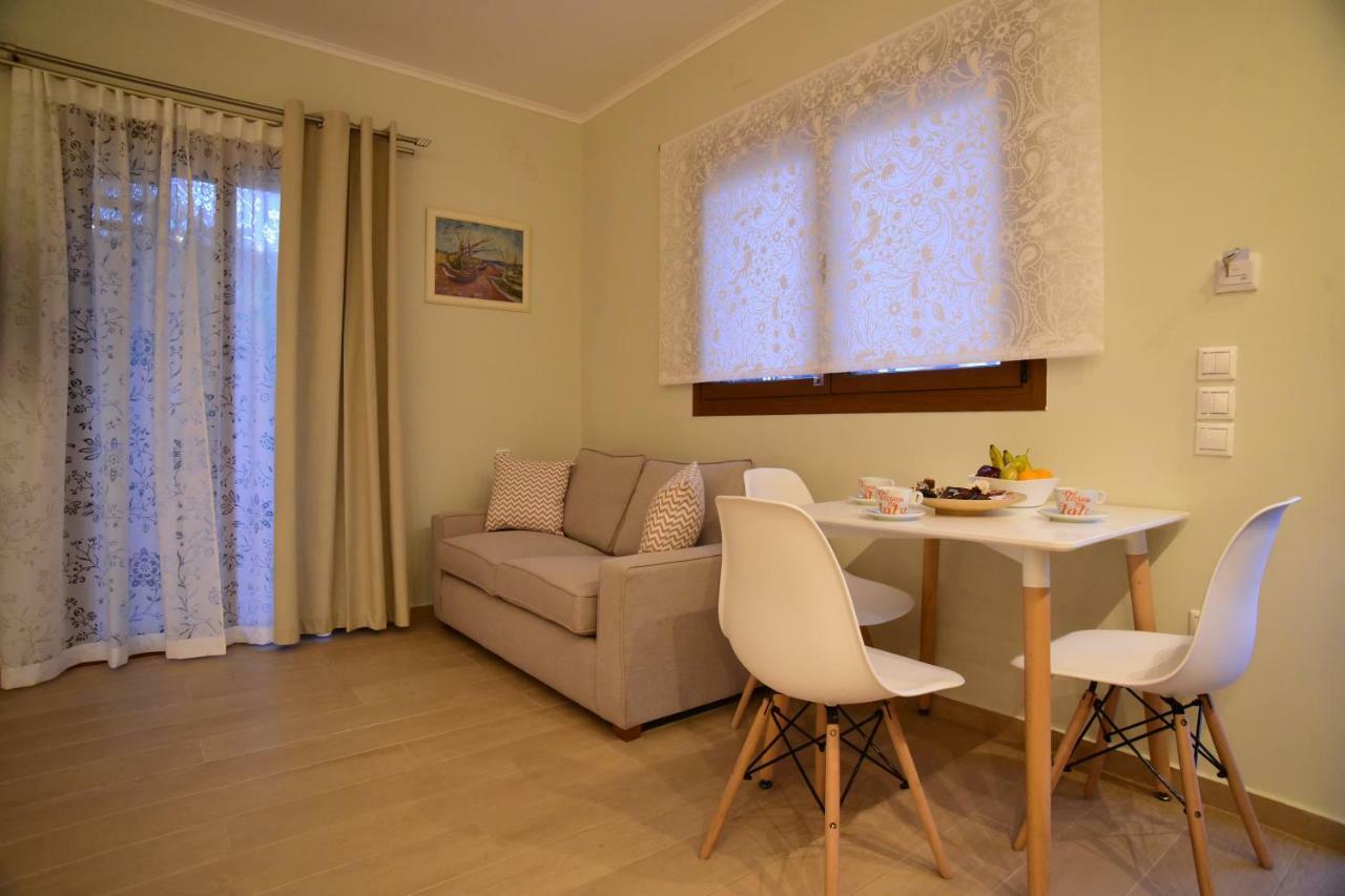 Appartement Nikoletta 4 à Vlachopoulátika Extérieur photo
